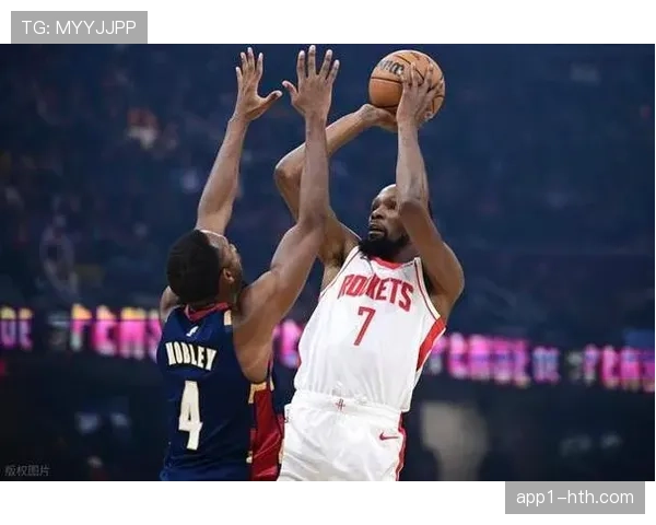 火箭第三节进攻低迷成失利关键，快船借机拉开分差收获两连胜